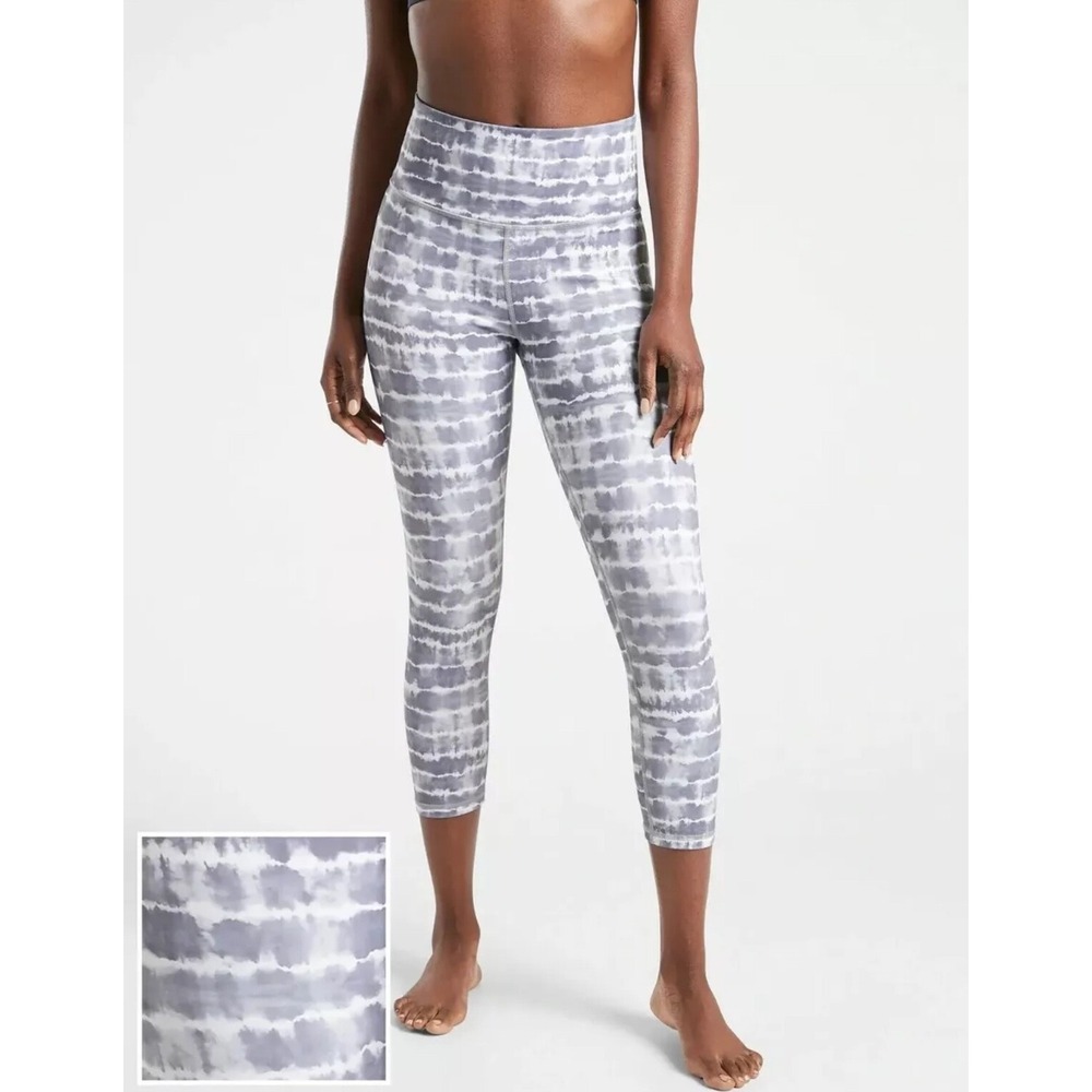 Athleta Elation Printed Capri Leggings‎ Size 3X XXXL in Gray and White Tahiti